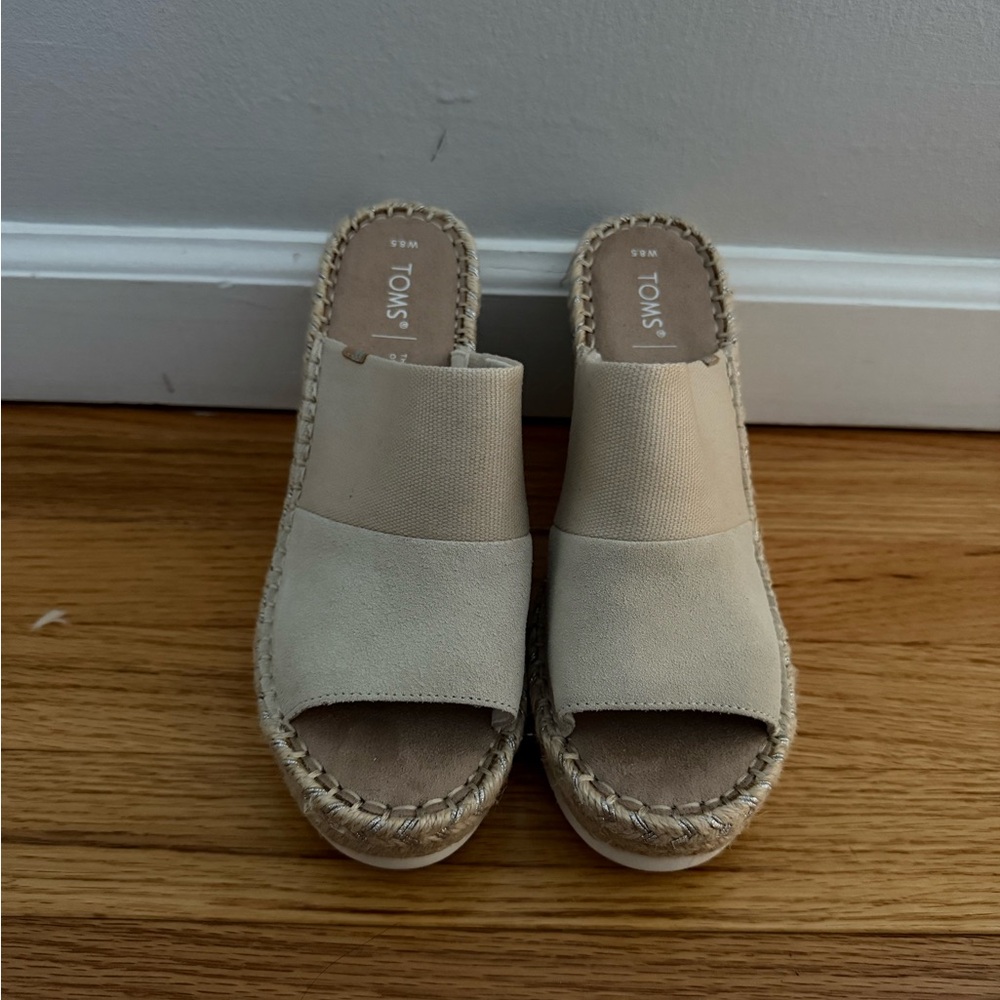 TOMS Women's Cream Espadrille Sandals